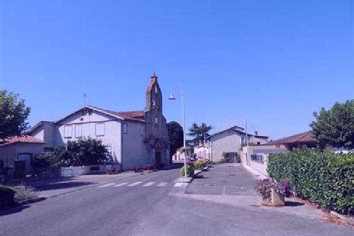 escort Lacourt-Saint-Pierre