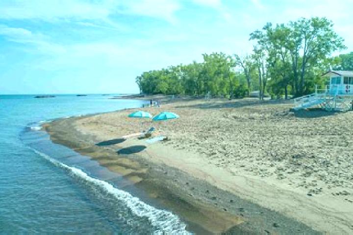 escort Lake Erie Beach