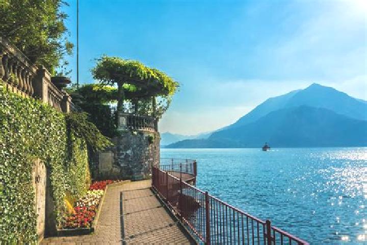 escort Lake View