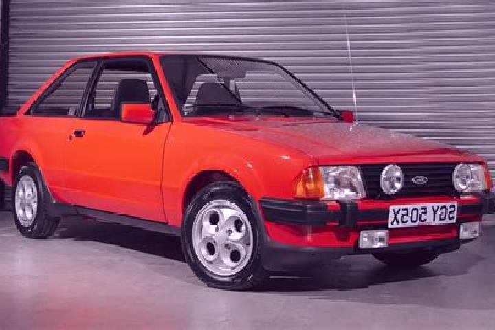 escort Lalovo