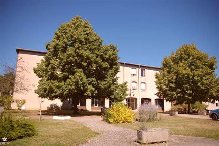 escort Lay-Saint-Christophe