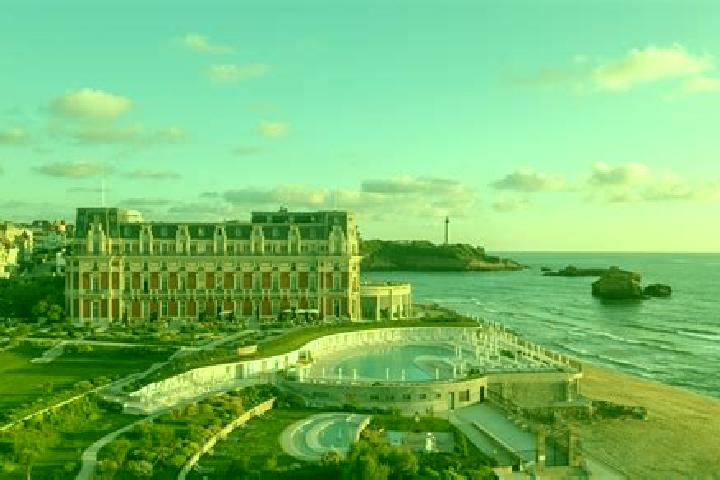 escort Le Palais