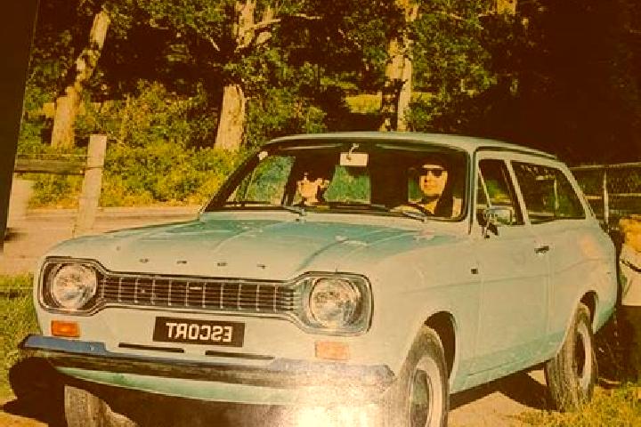 escort Lee