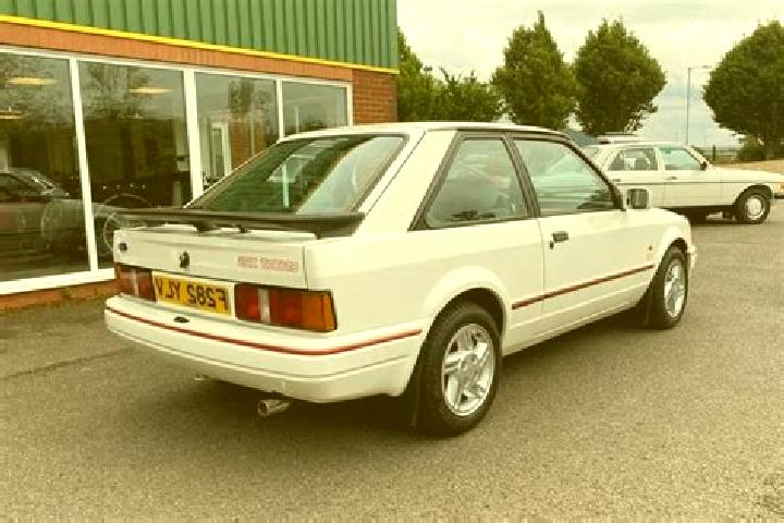 escort Leveri