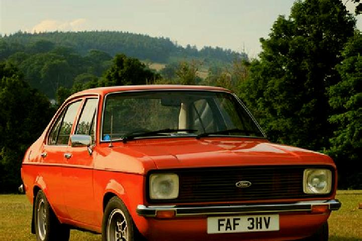 escort Lightwater