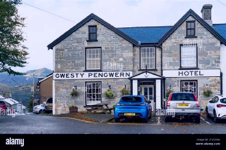 escort Llan Ffestiniog