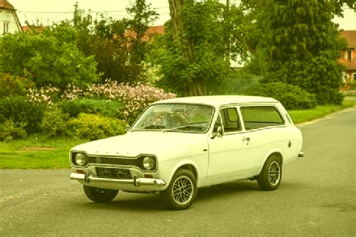 escort Llanddarog