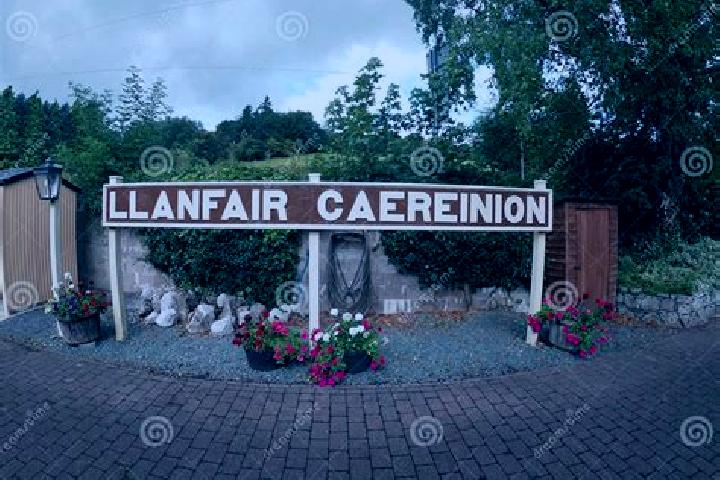 escort Llanfair Caereinion