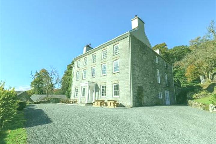 escort Llanwrtyd Wells