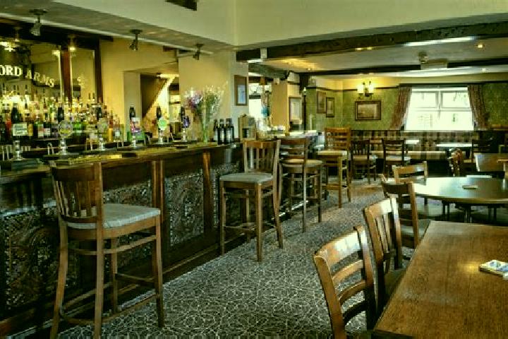 escort Long Lawford