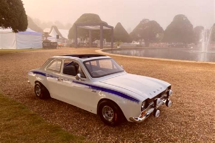 escort Low Bradley