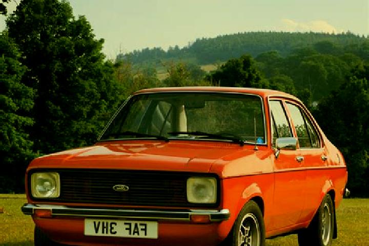 escort Loxwood
