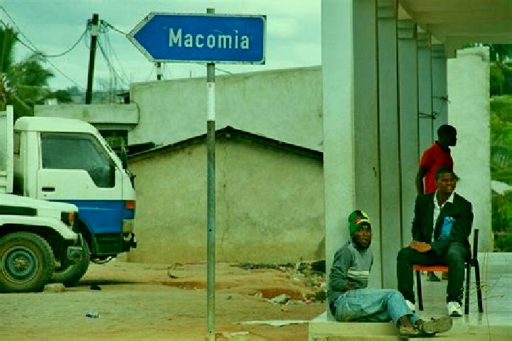 escort Macomia