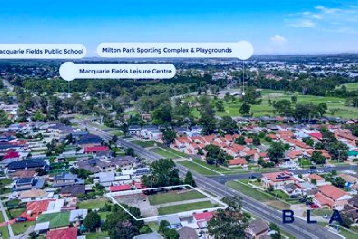 escort Macquarie Fields