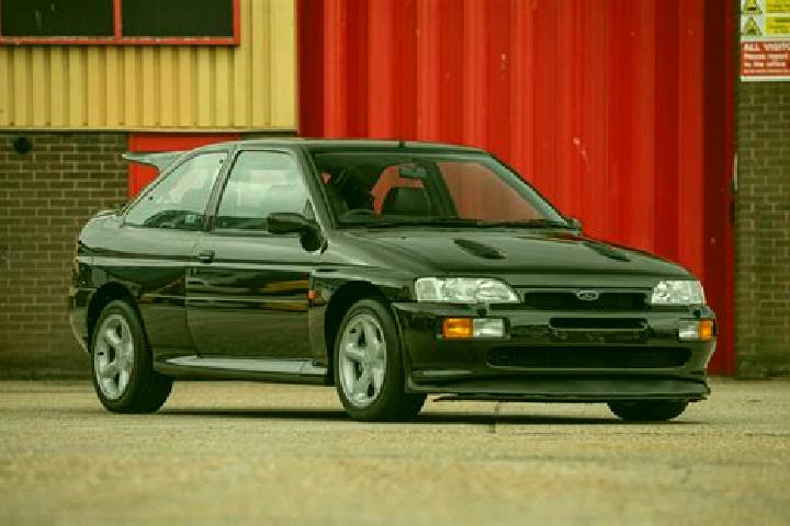 escort Mairang