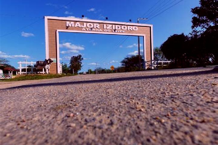 escort Major Isidoro