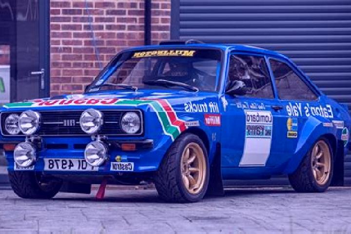 escort Maksymivka