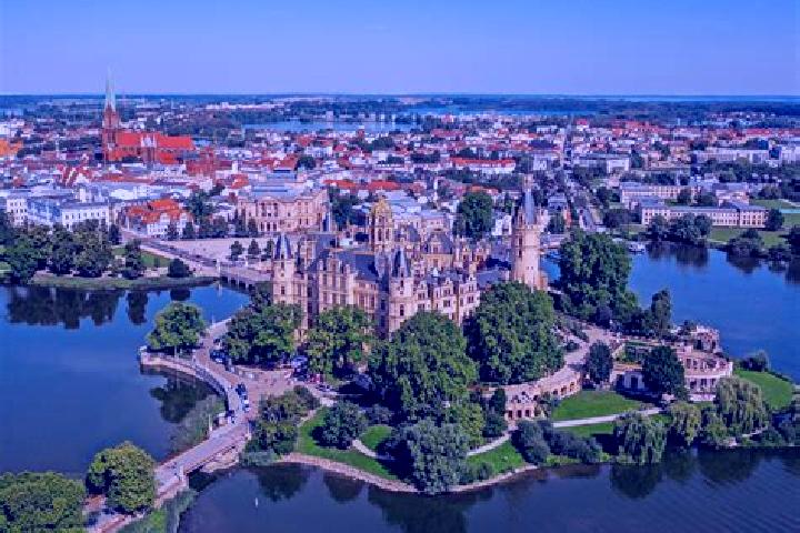escort Malchow