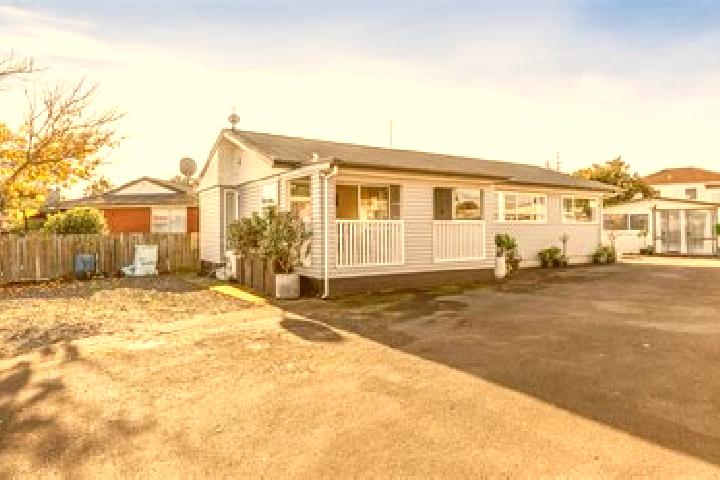 escort Manurewa East