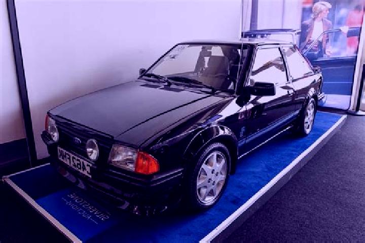 escort Marton