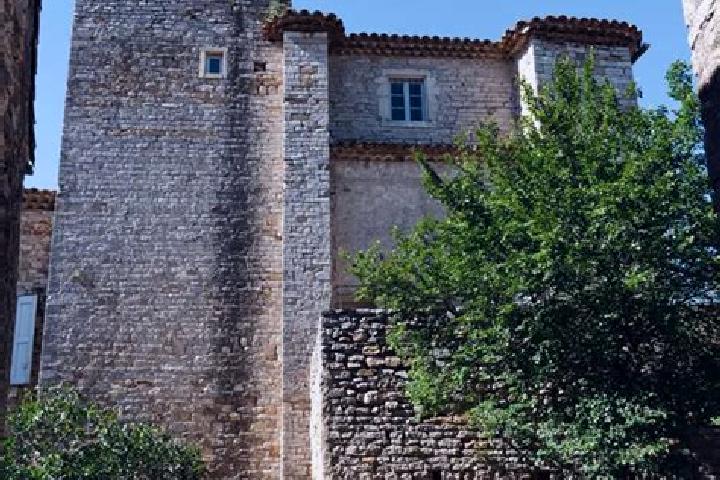 escort Massillargues-Attuech