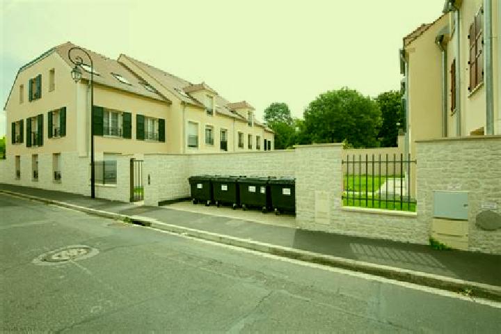 escort Maurecourt