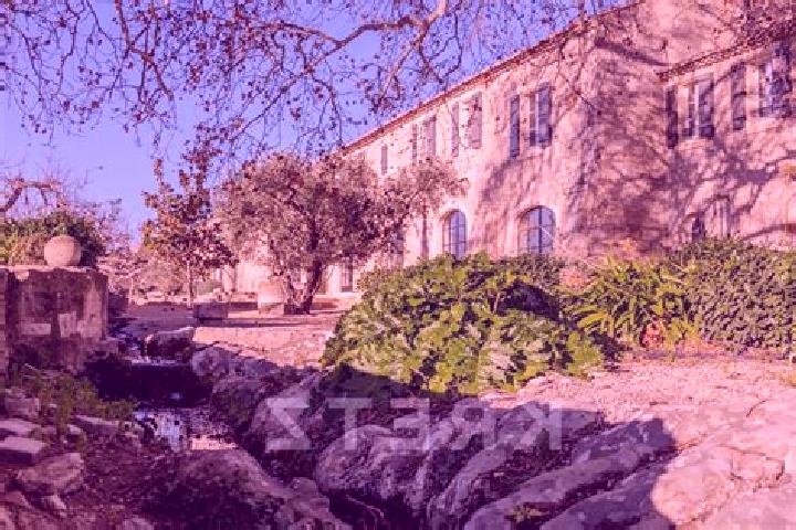 escort Maussane-les-Alpilles