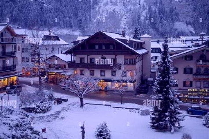 escort Mayrhofen