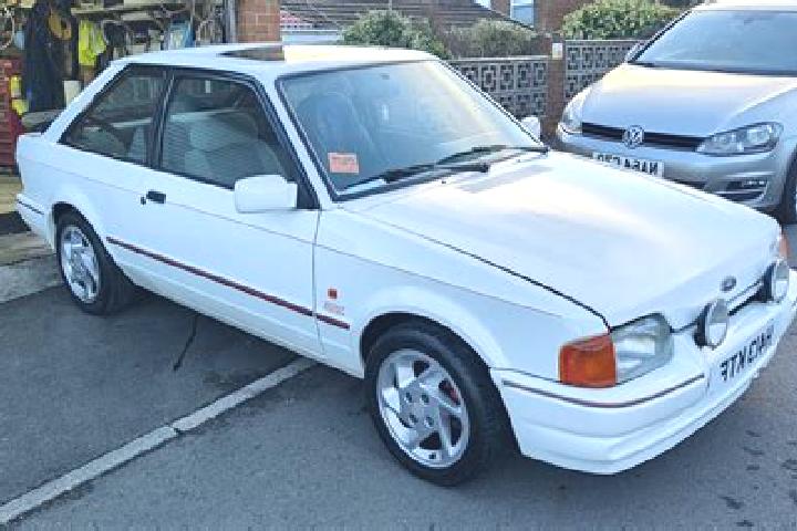 escort Merthyr Mawr