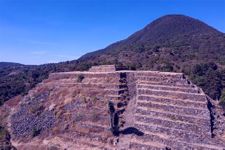escort Mesa de los Alzati (Mesa de San Felipe)