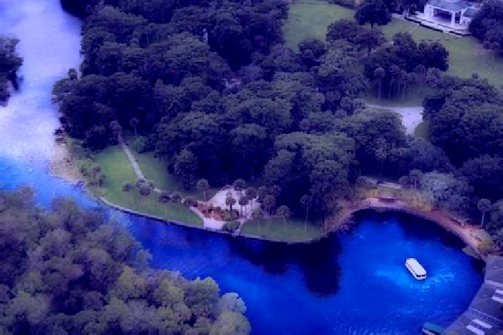 escort Mineral Springs