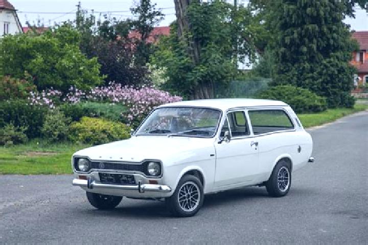 escort Mladkov