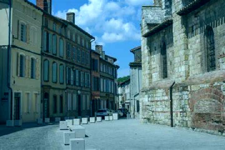 escort Moissac