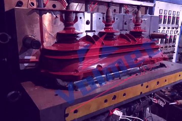 escort Mold