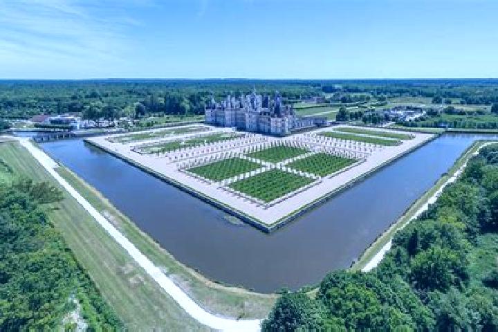 escort Mont-pres-Chambord
