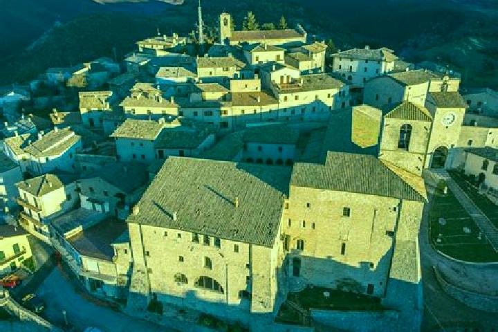 escort Monteleone di Spoleto