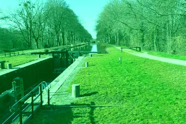escort Montreuil-sur-Ille