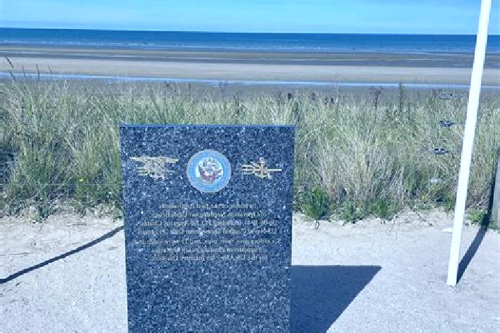 escort Monument Beach