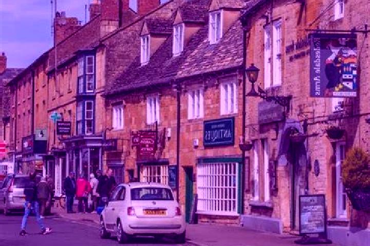 escort Moreton in Marsh