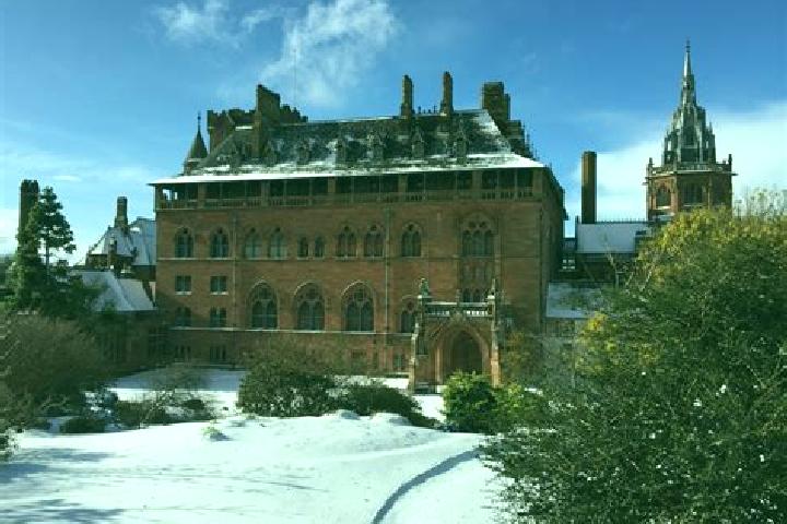 escort Mount Stuart