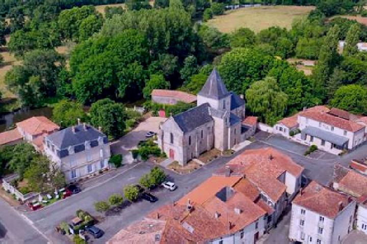 escort Moutiers-sur-le-Lay