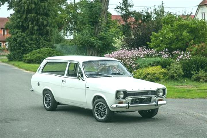 escort Moyross