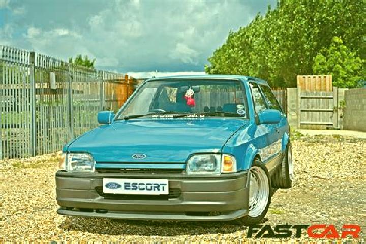 escort Mozoliivka
