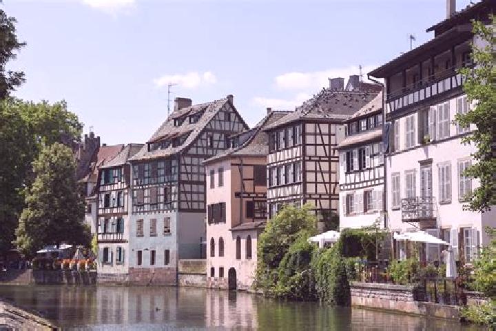 escort Mundolsheim