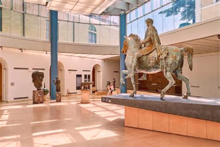 escort Musei