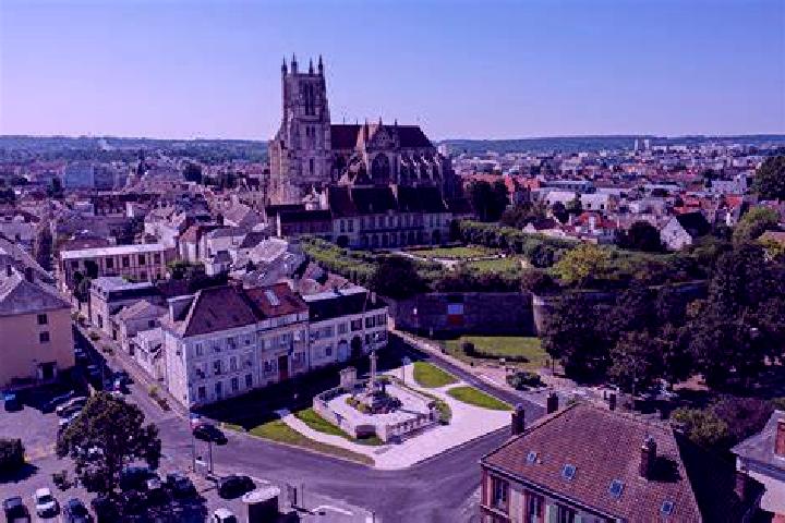 escort Nanteuil-les-Meaux