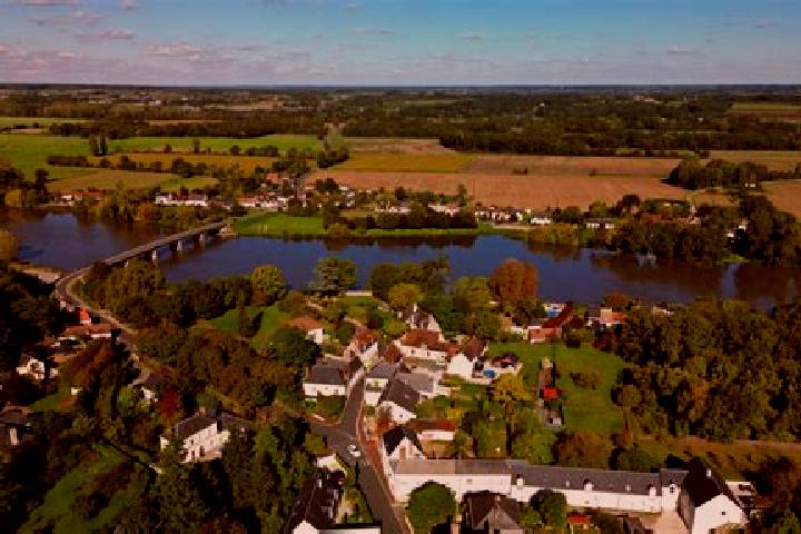 escort Neuville-sur-Brenne