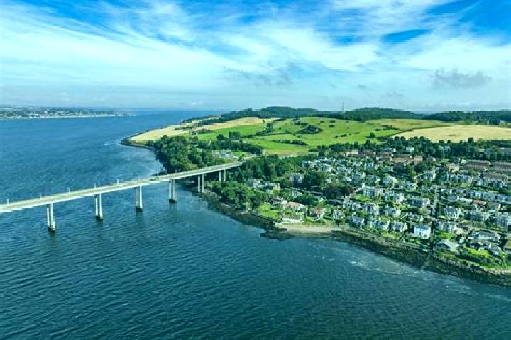 escort Newport-on-Tay