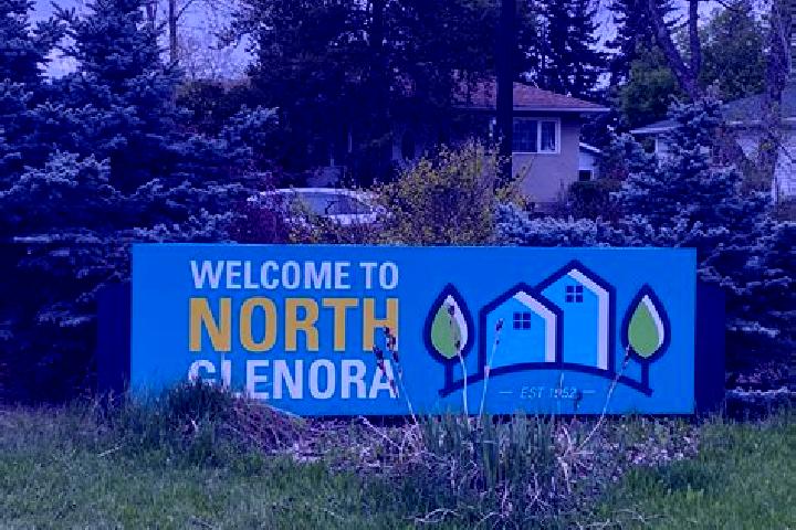escort North Glenora