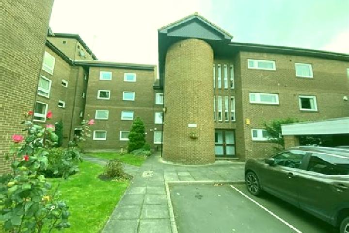 escort Norwood Court